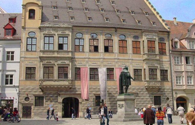 Maximilianmuseum