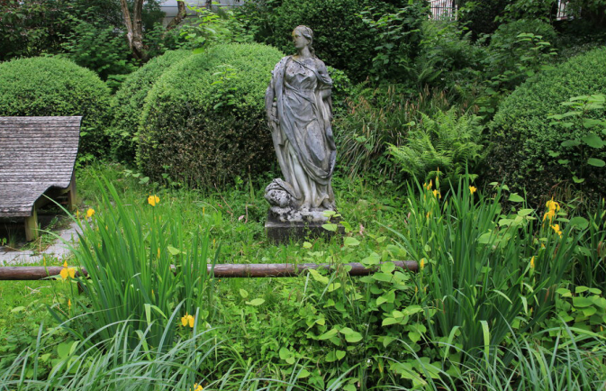 Kräutergarten on.jpg