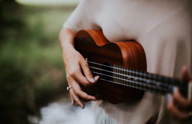 Ukulele spielen für Anfänger