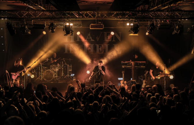 HEAVEN IN HELL / 86156 Augsburg Club Spectrum