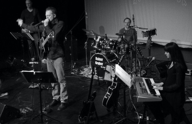 Rainer Gruber & the stealing horse live in concert