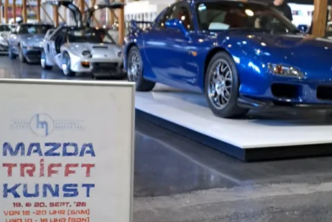 Mazda trifft Kunst