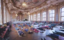 Mozart in der Stadt 24 Yoga im KGS © Bastian Walcher Low Res (11) KopieON.jpg