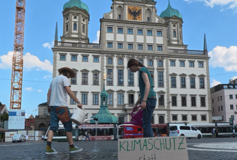 Rathausplatz sprengen