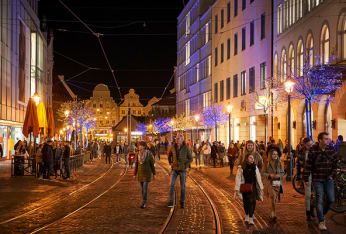 Shopping Night - Nikky Maier.jpg